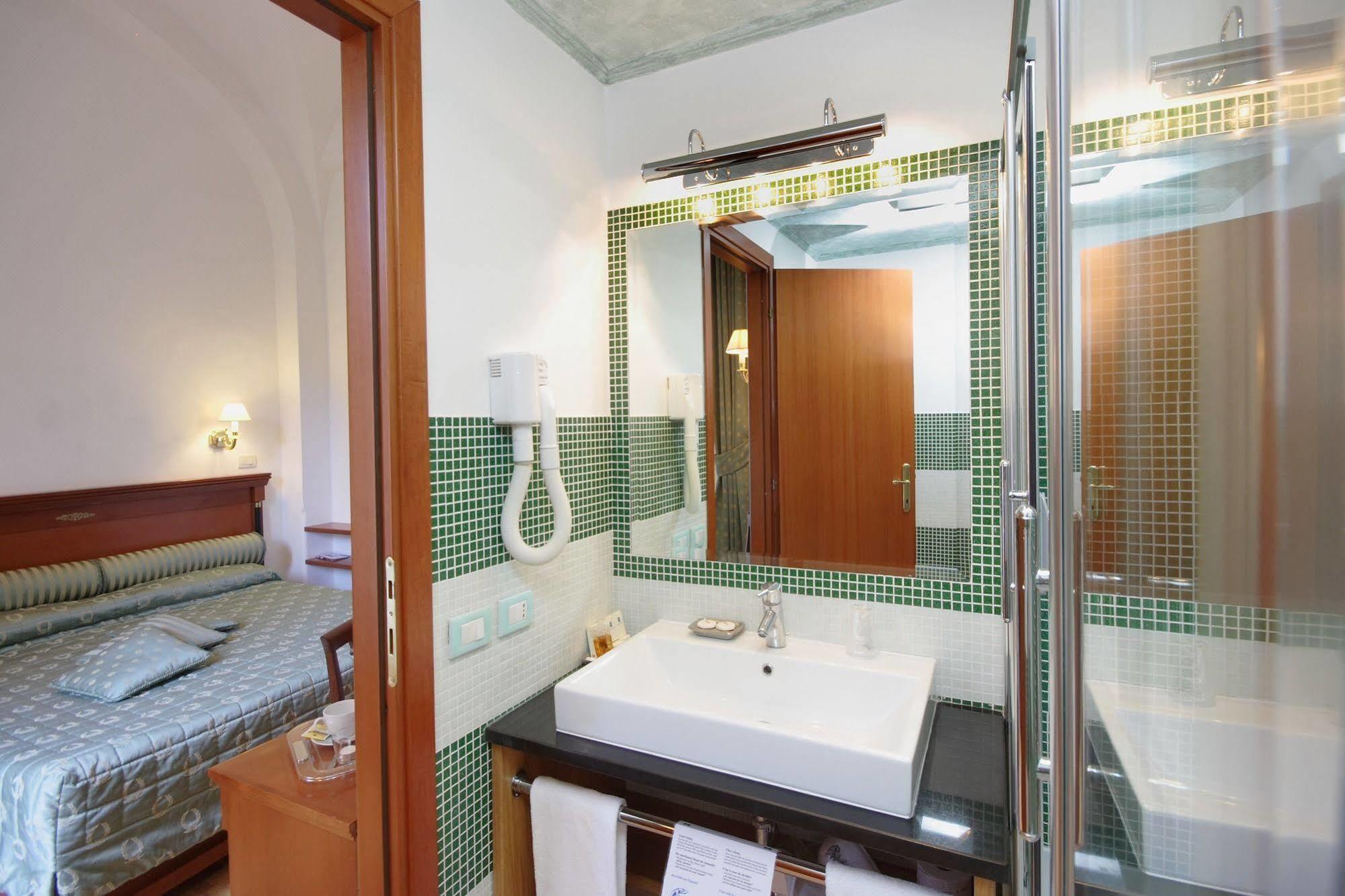 Отель Relais Pierret Рим Экстерьер фото