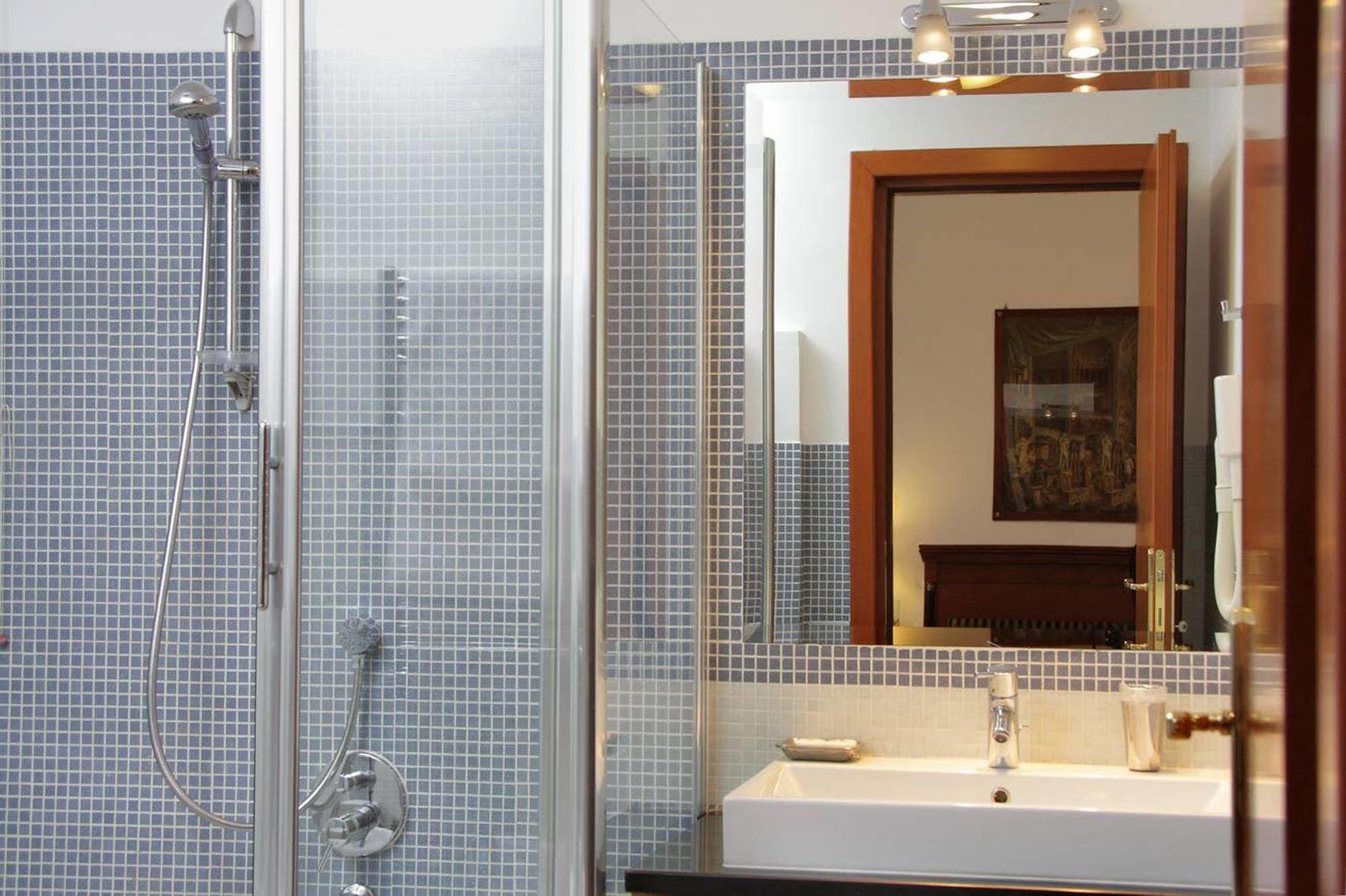 Отель Relais Pierret Рим Экстерьер фото